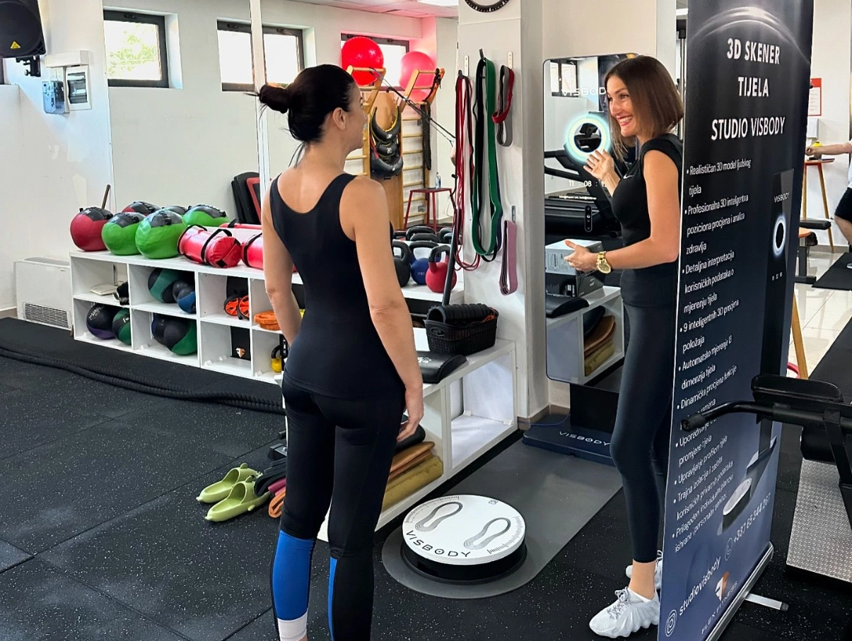 Visbody 3D body scanner being used for client body composition analysis in a gym