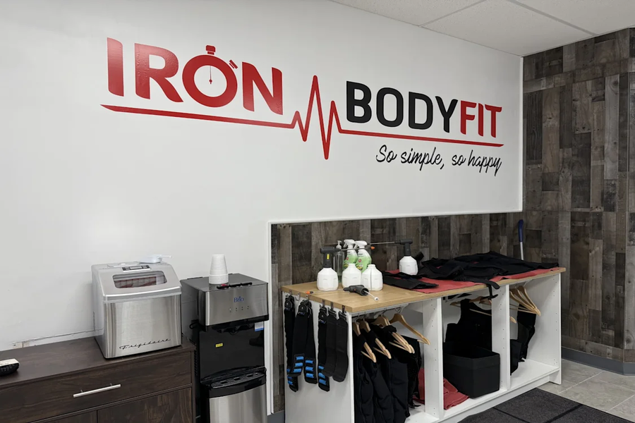 Iron bodyfit EMS studio avec évaluation corporelle Visbody S30